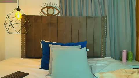 Snapshot of ariadelune7 chatting on 8, 3, 2026 ariadelune7 online show from 8, 3, 2026