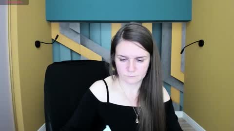 AriaGray online show from 6, 10, 2025