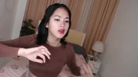 Snapshot of ariahooper chatting on 23, 1, 2025 Christine JorgensenChristmas wish breasts implants online show from 23, 1, 2025