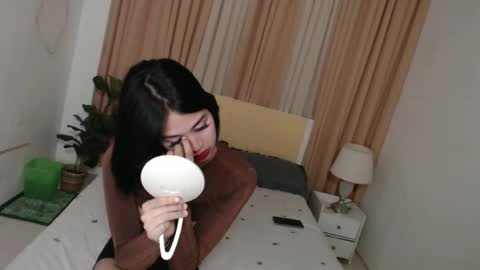 Snapshot of ariahooper chatting on 9, 2, 2025 Christine JorgensenChristmas wish breasts implants online show from 9, 2, 2025