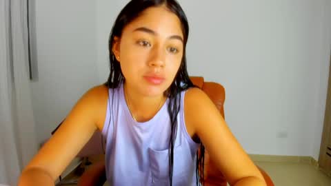 Snapshot of ariamontgomeryyy chatting on 4, 5, 2026 Aria Montgomery online show from 4, 5, 2026