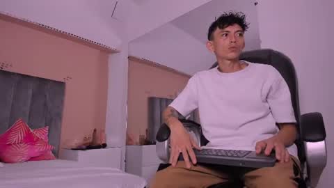 ariana_cri_x online show from 21, 6, 2026