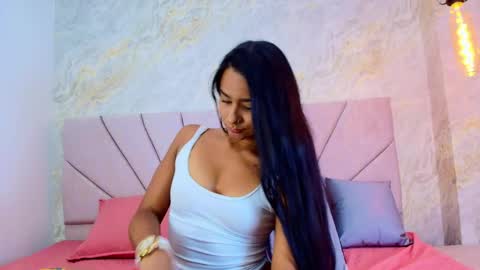 Snapshot of ariana_florez chatting on 30, 4, 2026 Sofia online show from 30, 4, 2026