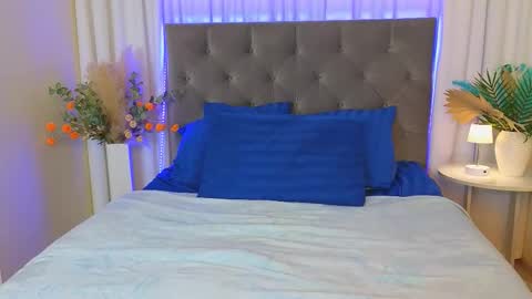 Snapshot of ariana_petite chatting on 24, 3, 2026 Ariana online show from 24, 3, 2026