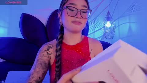 Ari online show from 1, 2, 2025