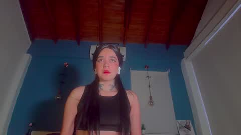 ariana_whitee online show from 4, 10, 2025