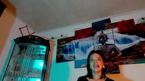 ariana_whitee online show from 11, 4, 2026