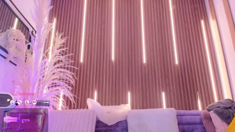 Ari  online show from 1, 12, 2025