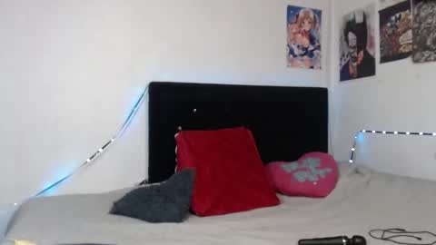 Snapshot of arianauwu666 chatting on 23, 1, 2025 help me 100 hands up my OF is Free online show from 23, 1, 2025