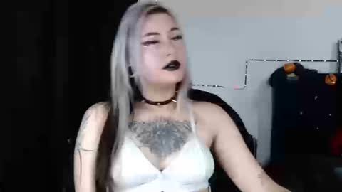 Snapshot of arianauwu666 chatting on 10, 9, 2025 help me 100 hands up my OF is Free online show from 10, 9, 2025