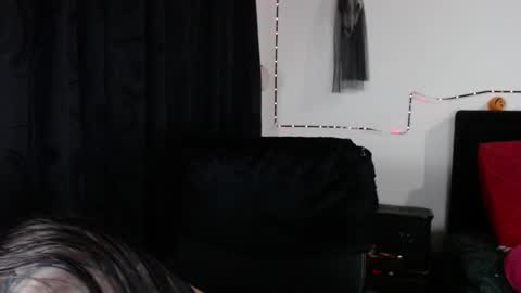 Snapshot of arianauwu666 chatting on 5, 10, 2025 help me 100 hands up my OF is Free online show from 5, 10, 2025