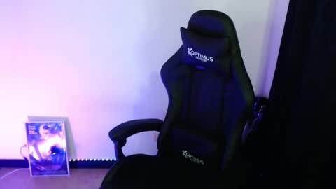 Snapshot of arianauwu666 chatting on 9, 3, 2026 help me 100 hands up my OF is Free online show from 9, 3, 2026