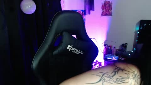 help me 100 hands up my OF is Free  online show from 10, 6, 2026