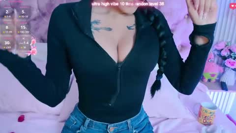 Snapshot of arianawest_ chatting on 13, 5, 2026 arianawest_ online show from 13, 5, 2026