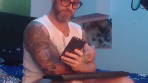 Snapshot of ariandeluna chatting on 4, 1, 2025 ariandeluna online show from 4, 1, 2025