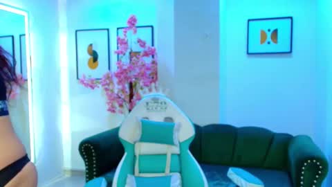 arianna_sweeet online show from 8, 11, 2025