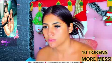 Snapshot of ariannalewis1 chatting on 5, 1, 2025 Arianna online show from 5, 1, 2025