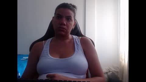 Snapshot of ariannaloovel chatting on 3, 2, 2025 ariannaloovel online show from 3, 2, 2025