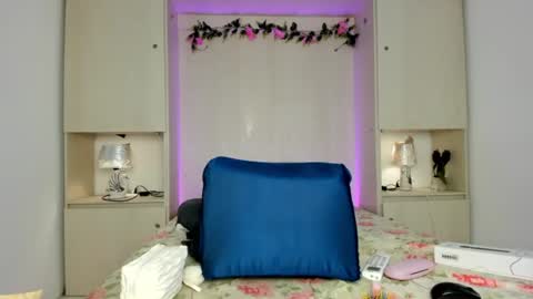 ariannavega_ online show from 22, 6, 2026
