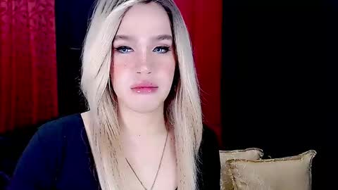 Snapshot of arianne_xoxo777 chatting on 31, 1, 2025 ARIANNE CUMS  online show from 31, 1, 2025