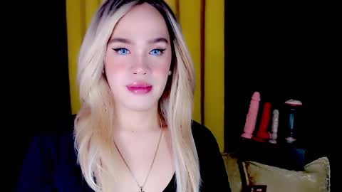 Snapshot of arianne_xoxo777 chatting on 10, 9, 2025 ARIANNE CUMS  online show from 10, 9, 2025
