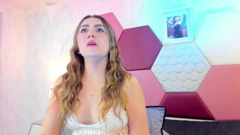 Snapshot of ariarous chatting on 27, 3, 2026 aria online show from 27, 3, 2026