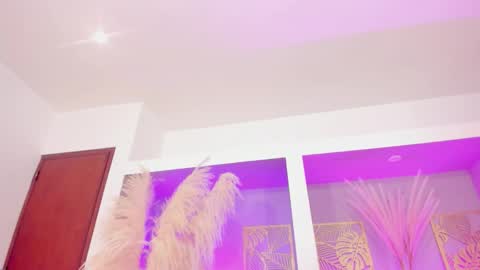 ariarusso_ online show from 17, 12, 2025