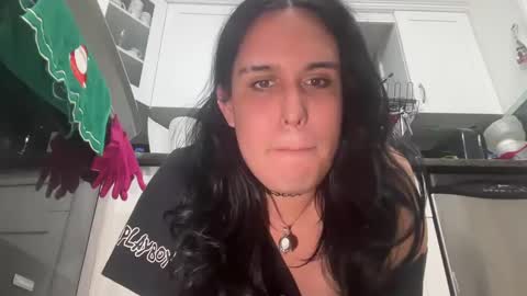 Snapshot of ariawestlove chatting on 6, 1, 2025 Aria online show from 6, 1, 2025