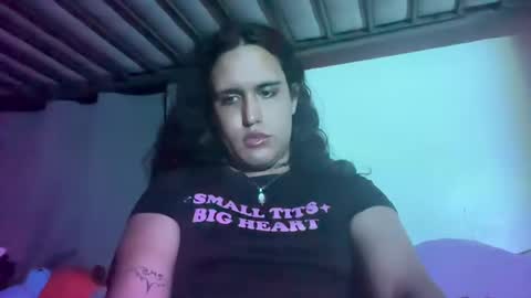 Snapshot of ariawestlove chatting on 24, 1, 2025 Aria online show from 24, 1, 2025