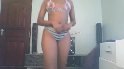 Snapshot of ariax_a chatting on 14, 3, 2026 Tight pussy online show from 14, 3, 2026
