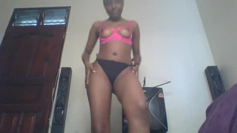 Snapshot of ariax_a chatting on 12, 4, 2026 Tight pussy online show from 12, 4, 2026