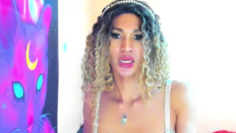 Snapshot of ariba_aribats chatting on 29, 1, 2025 VAL online show from 29, 1, 2025