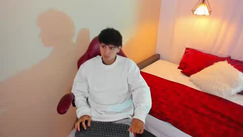 Snapshot of ariblake chatting on 11, 6, 2026 Ari and Aiden online show from 11, 6, 2026