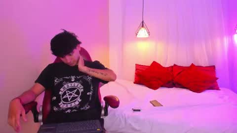 Snapshot of ariblake chatting on 14, 6, 2026 Ari and Aiden online show from 14, 6, 2026