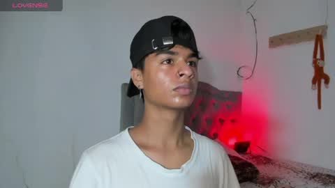 Snapshot of ariel_adan chatting on 24, 4, 2026 ariel_adan online show from 24, 4, 2026