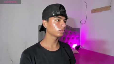 Snapshot of ariel_adan chatting on 28, 4, 2026 ariel_adan online show from 28, 4, 2026