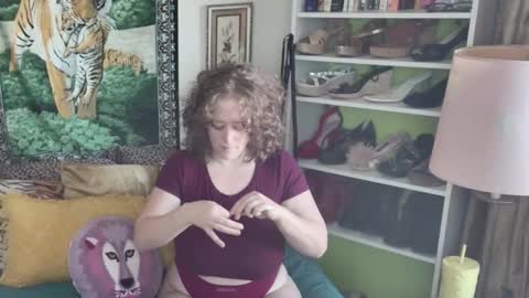 Arielle Ari online show from 4, 11, 2025