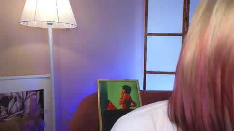 Snapshot of arielabradberry chatting on 8, 1, 2026 Ariel online show from 8, 1, 2026