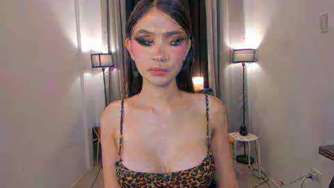 Snapshot of ariellaarida69 chatting on 26, 4, 2026 MIRA GREYSON online show from 26, 4, 2026