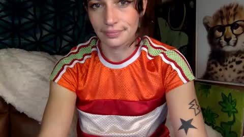 ariel  colin when hes here online show from 12, 12, 2024