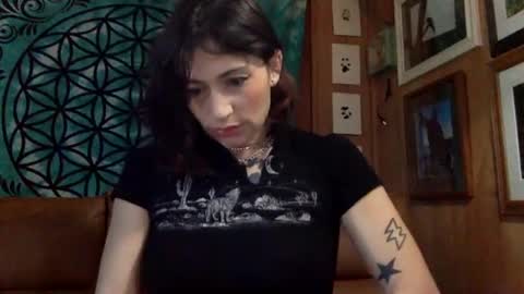 ariel  colin when hes here online show from 10, 3, 2025