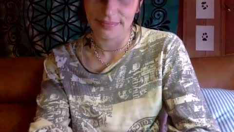 ariel  colin when hes here online show from 12, 3, 2025