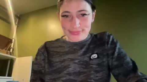 Snapshot of arielwyld chatting on 7, 1, 2026 ariel colin when hes here online show from 7, 1, 2026