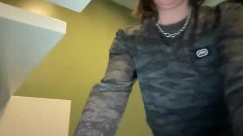 Snapshot of arielwyld chatting on 11, 1, 2026 ariel colin when hes here online show from 11, 1, 2026