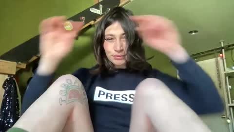 Snapshot of arielwyld chatting on 9, 2, 2026 ariel colin when hes here online show from 9, 2, 2026