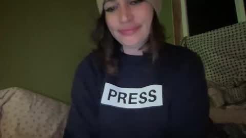 Snapshot of arielwyld chatting on 8, 4, 2026 ariel colin when hes here online show from 8, 4, 2026