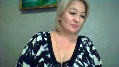 ArielXLoveresss online show from 30, 10, 2025
