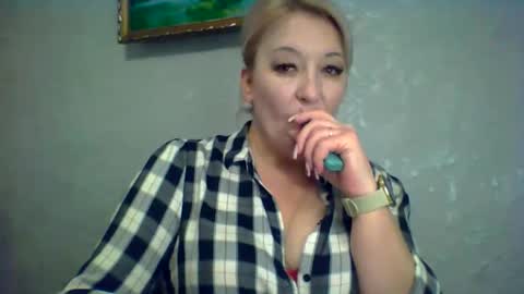ArielXLoveresss online show from 8, 11, 2025