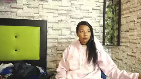 Snapshot of arietta_ chatting on 1, 3, 2025 ARIETTA online show from 1, 3, 2025