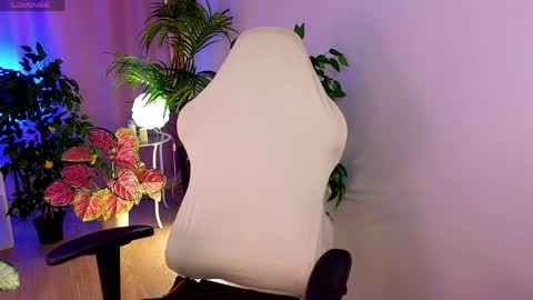 Snapshot of ariettaheart chatting on 8, 4, 2026 Adele online show from 8, 4, 2026